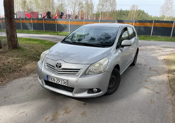 toyota verso krajenka Toyota Verso cena 16500 przebieg: 270000, rok produkcji 2009 z Krajenka